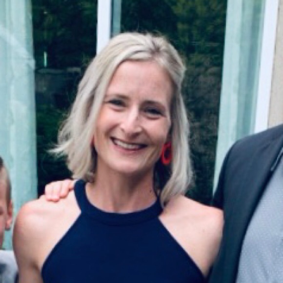 Meet your Posher, Dana - Picture 1 of 1